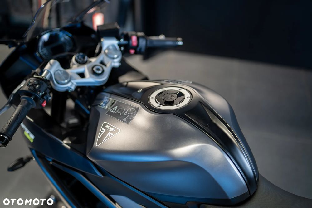 Triumph Daytona - 9