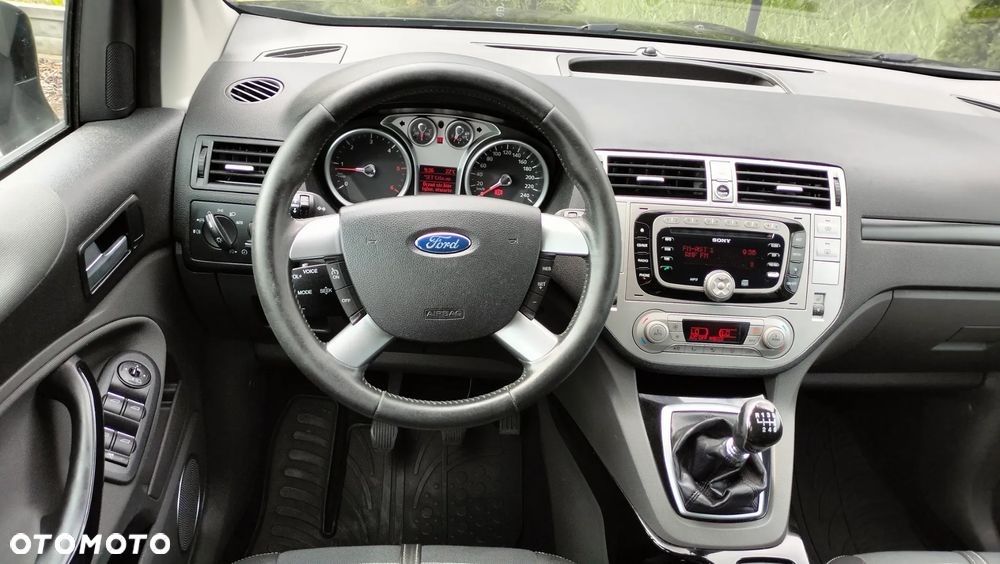 Ford Kuga 2.0 TDCi Individual - 24