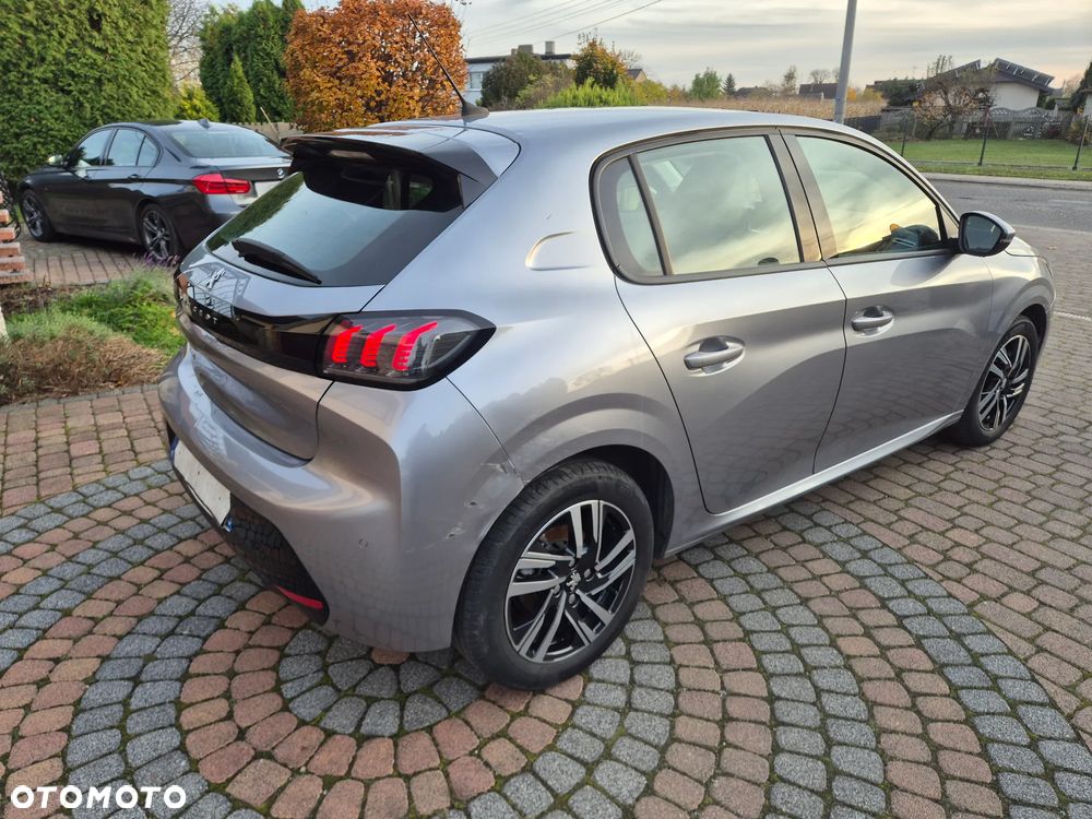 Peugeot 208 PureTech 100 Allure - 3