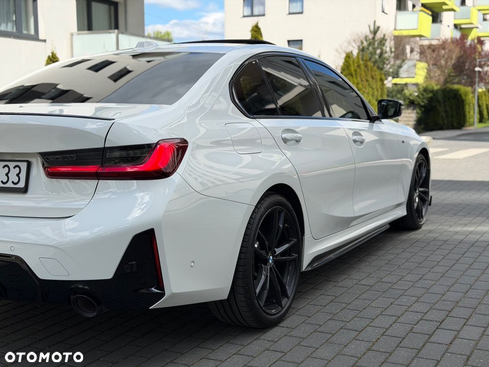BMW Seria 3 330i M Sport - 9
