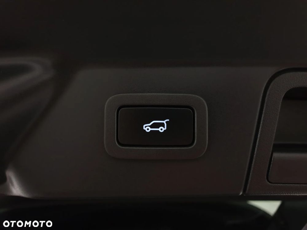 Land Rover Range Rover Velar D200 Dynamic SE - 30