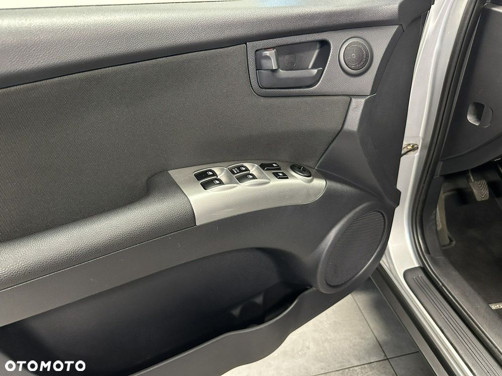 Kia Sportage - 16