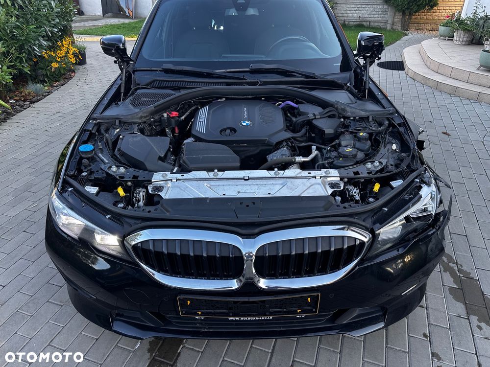 BMW Seria 3 318d MHEV Sport Line - 22