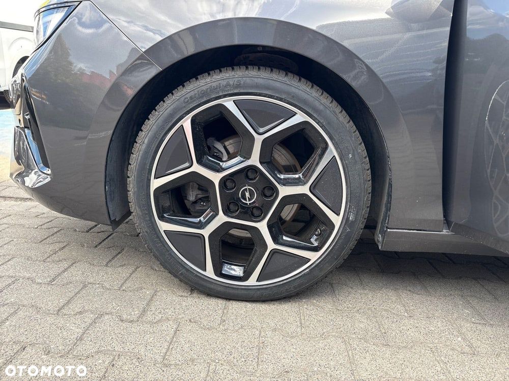 Opel Astra 1.2 T GS S&S - 11