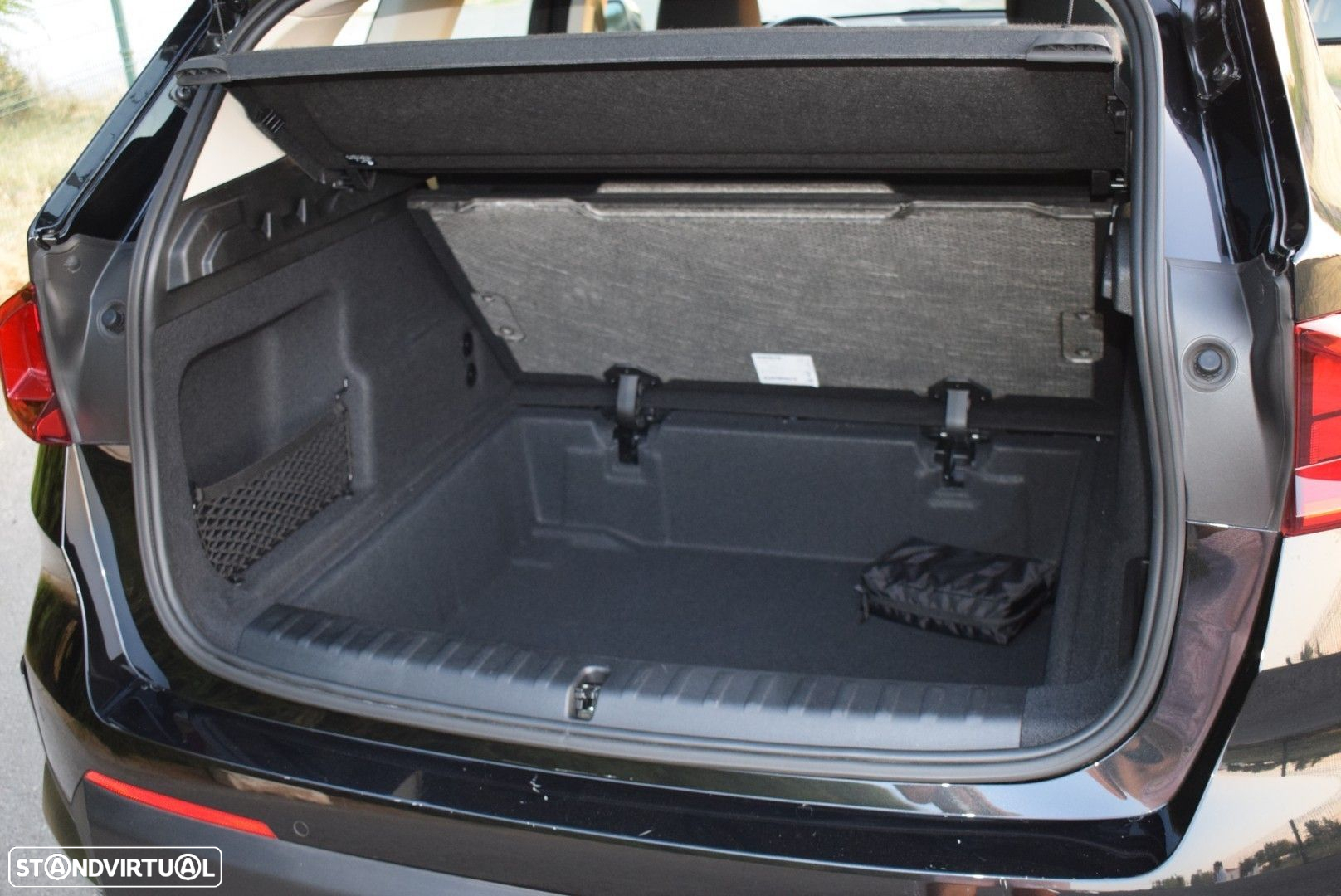 BMW X1 sDrive18i - 28
