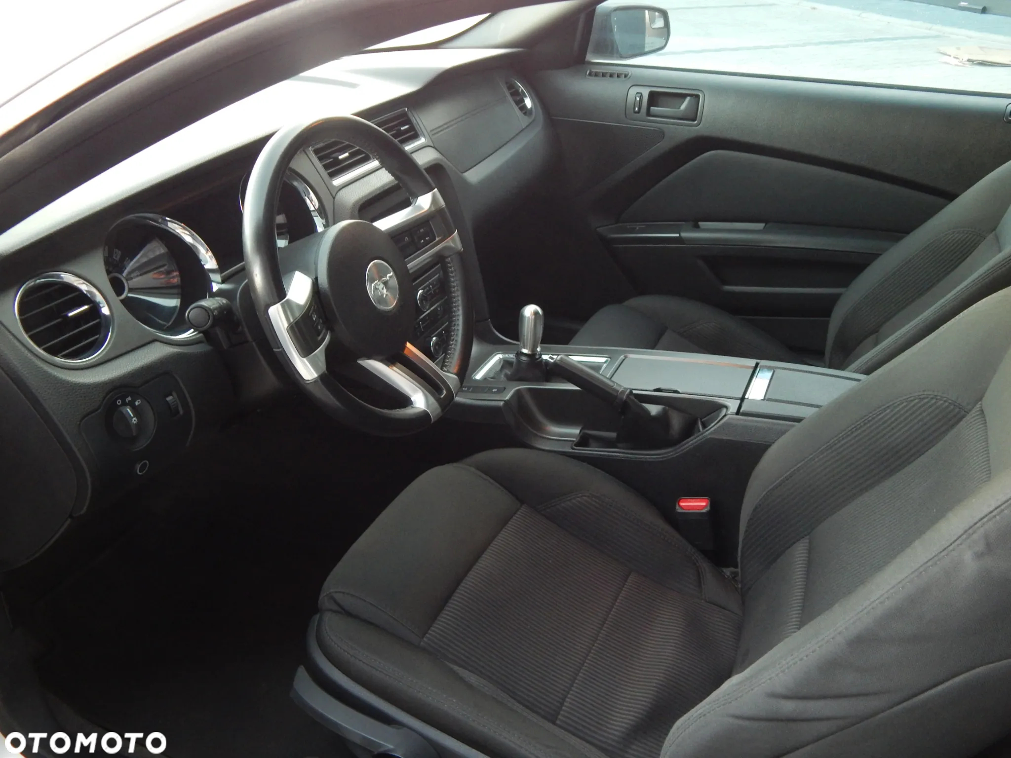 Ford Mustang 3.7 V6 Premium - 21