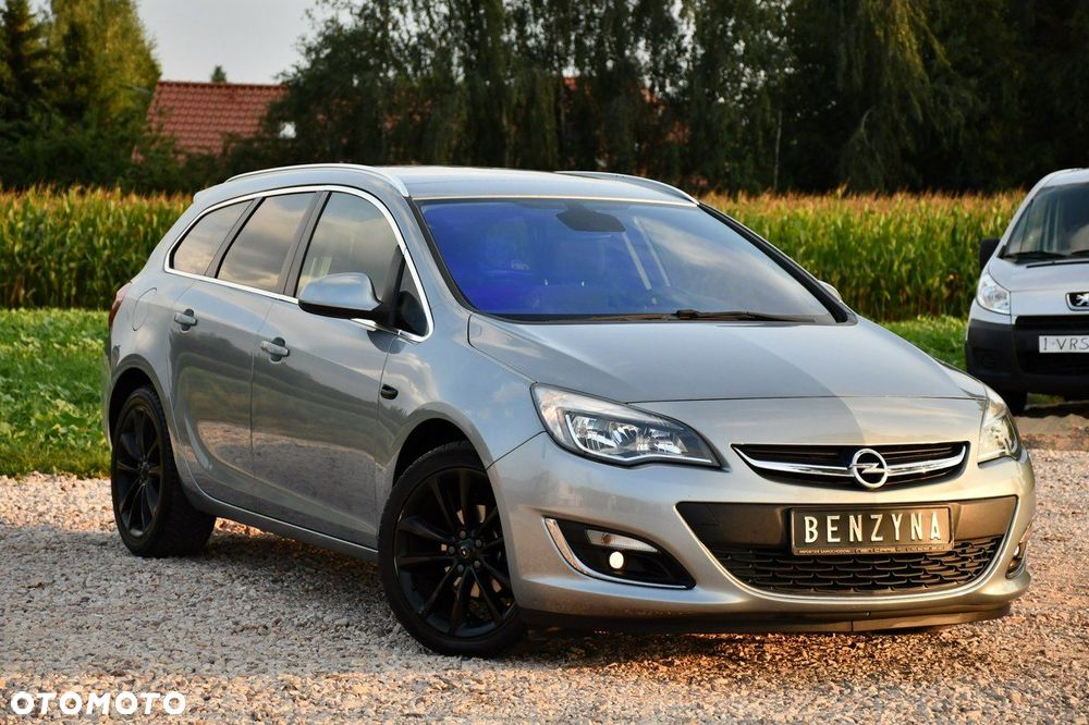 Opel Astra 1.4 Turbo Sports Tourer - 16