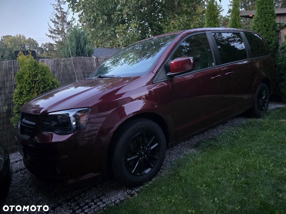 Dodge Grand Caravan 3.6 R/T - 38