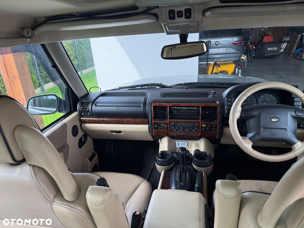 Land Rover Discovery - 21