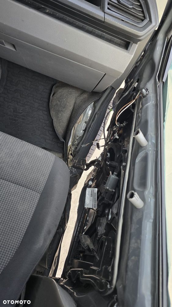 Volkswagen Transporter Kombi L2H1 - 24