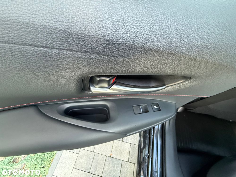 Toyota Corolla 2.0 Hybrid GR Sport - 10