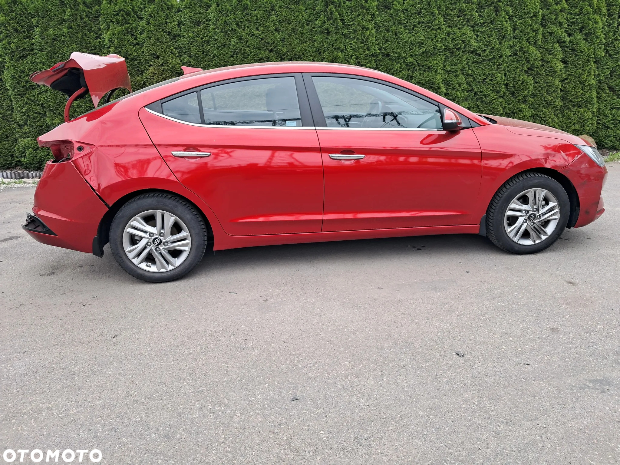 Hyundai Elantra - 14
