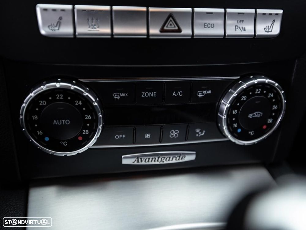 Mercedes-Benz C 200 - 19