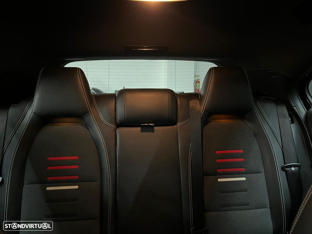 Mercedes-Benz A 180 d AMG Line - 42