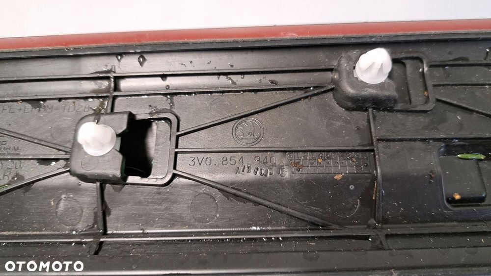 Listwa drzwi prawy przód SKODA Superb 3 III 3V NOWY ORG - 9