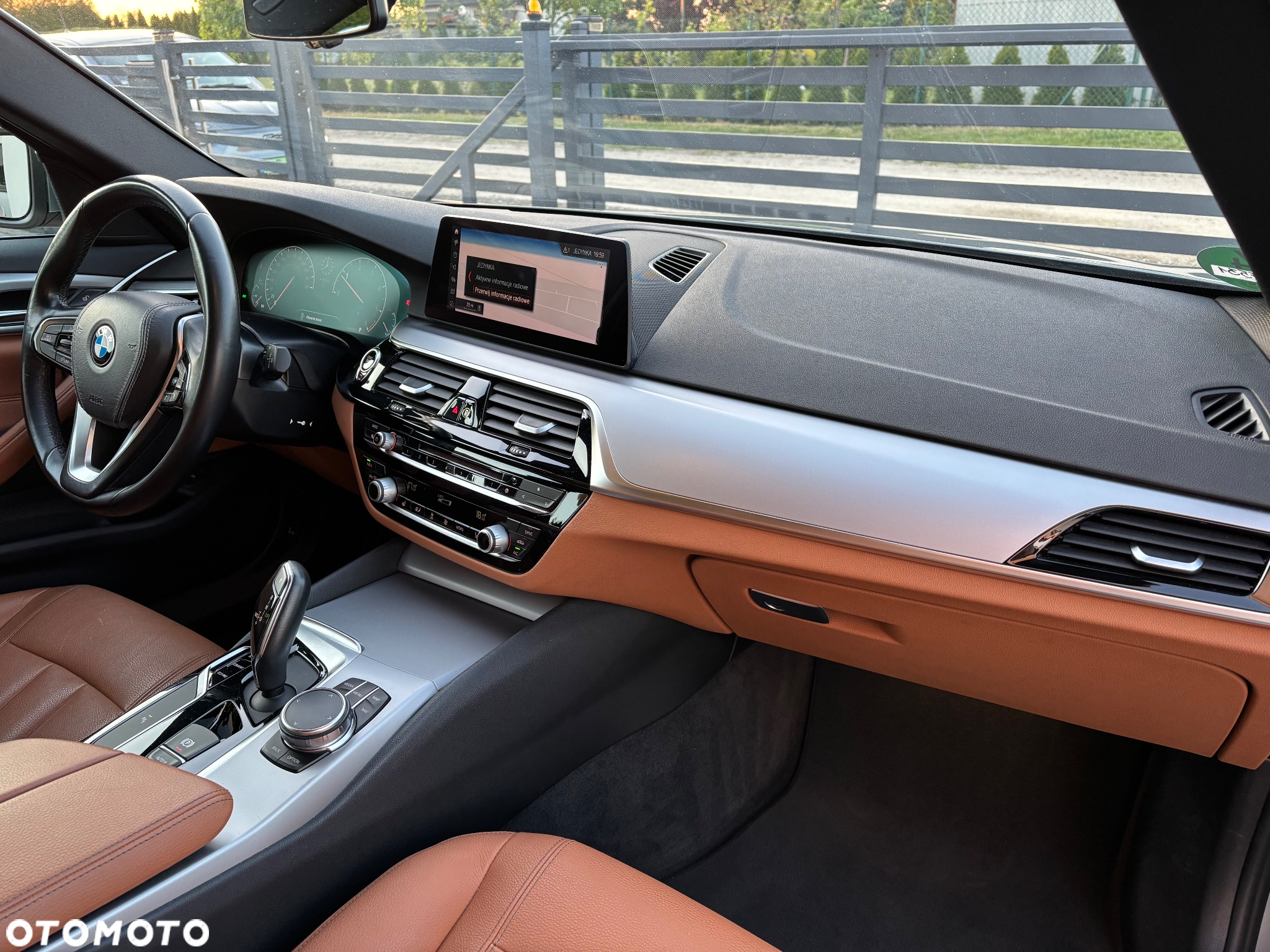 BMW Seria 5 520d Touring Luxury Line - 22