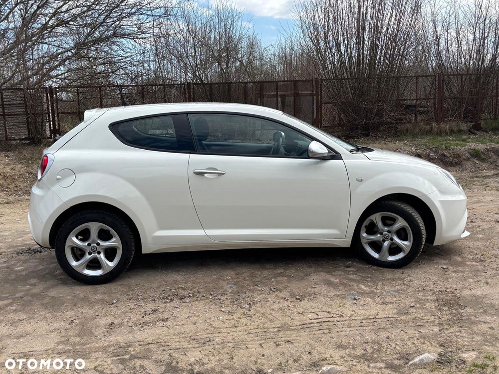 Alfa Romeo Mito 1.4 Distinctive EU6 - 19