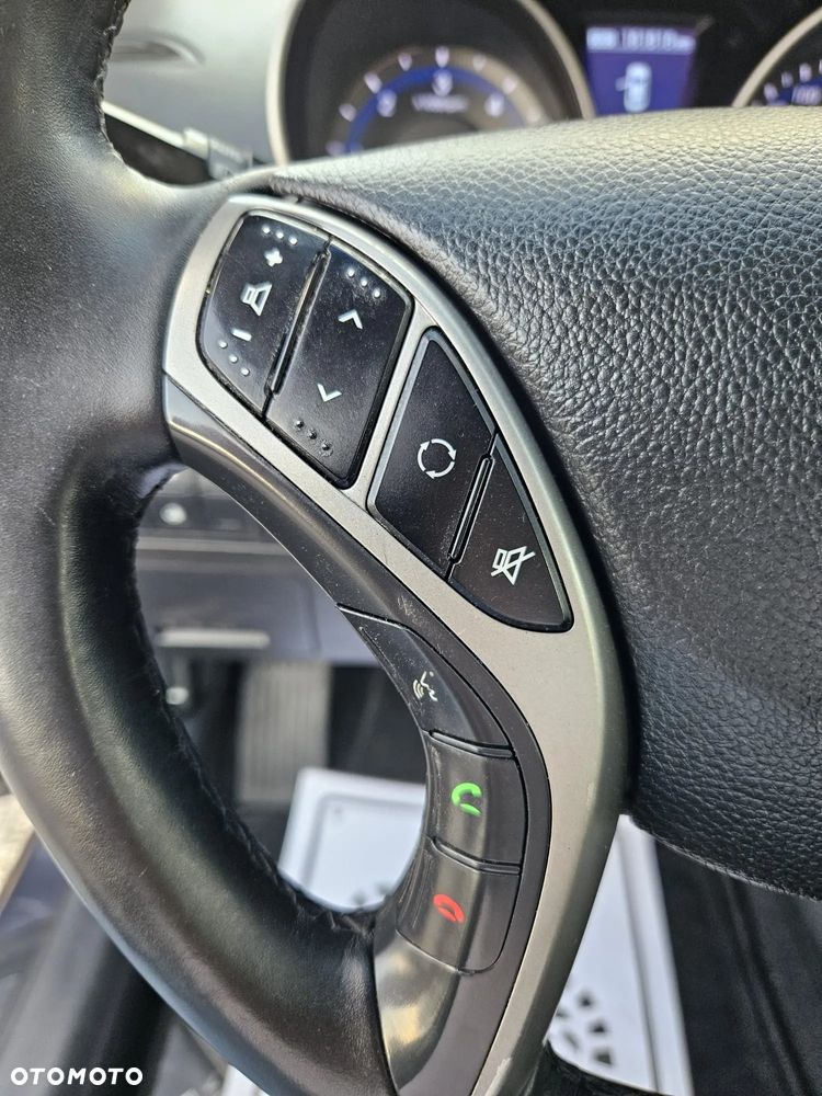 Hyundai i30 blue Kombi 1.6 CRDi Classic - 24