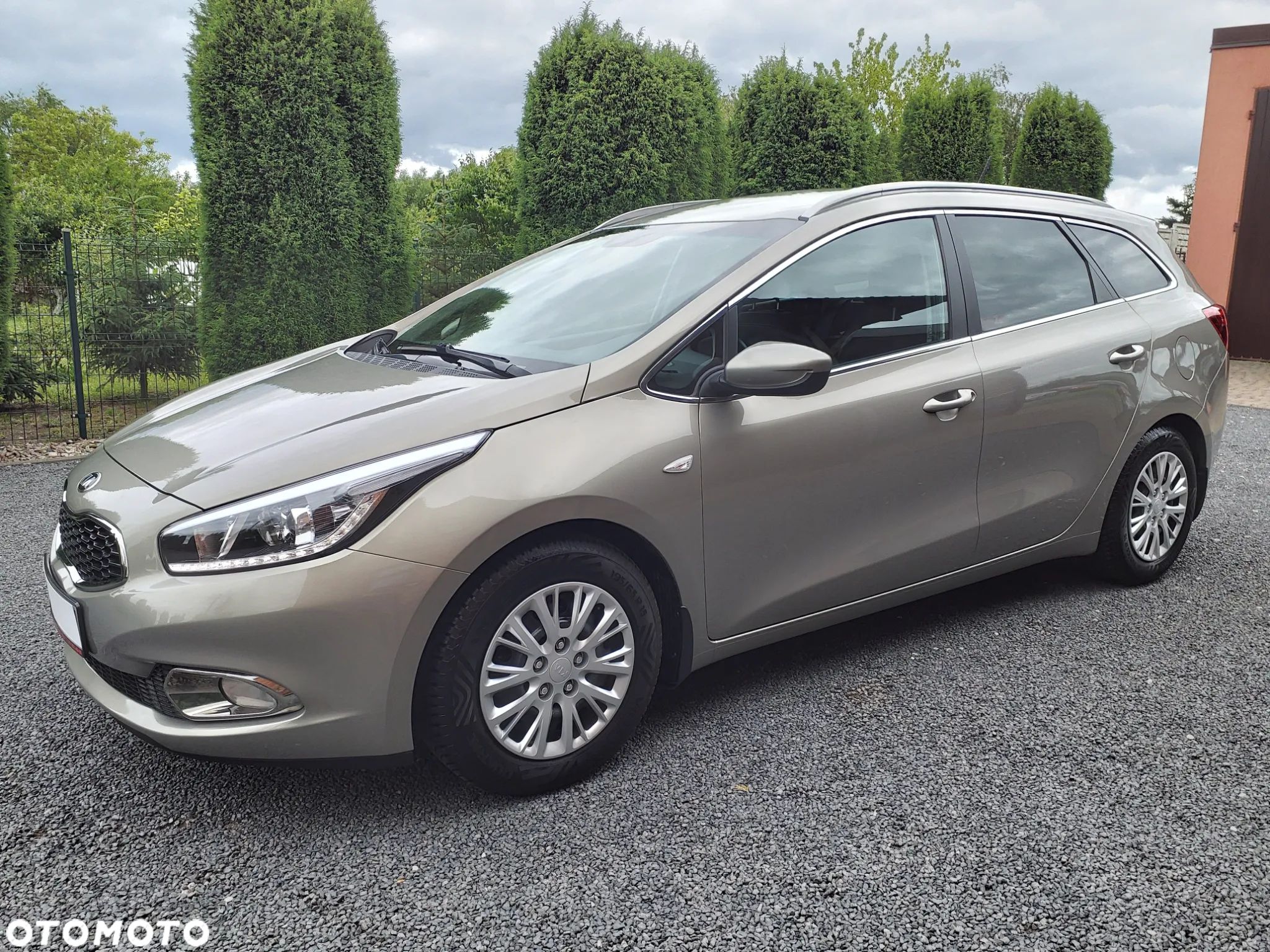 Kia Ceed Cee'd 1.6 GDI Business Line - 1