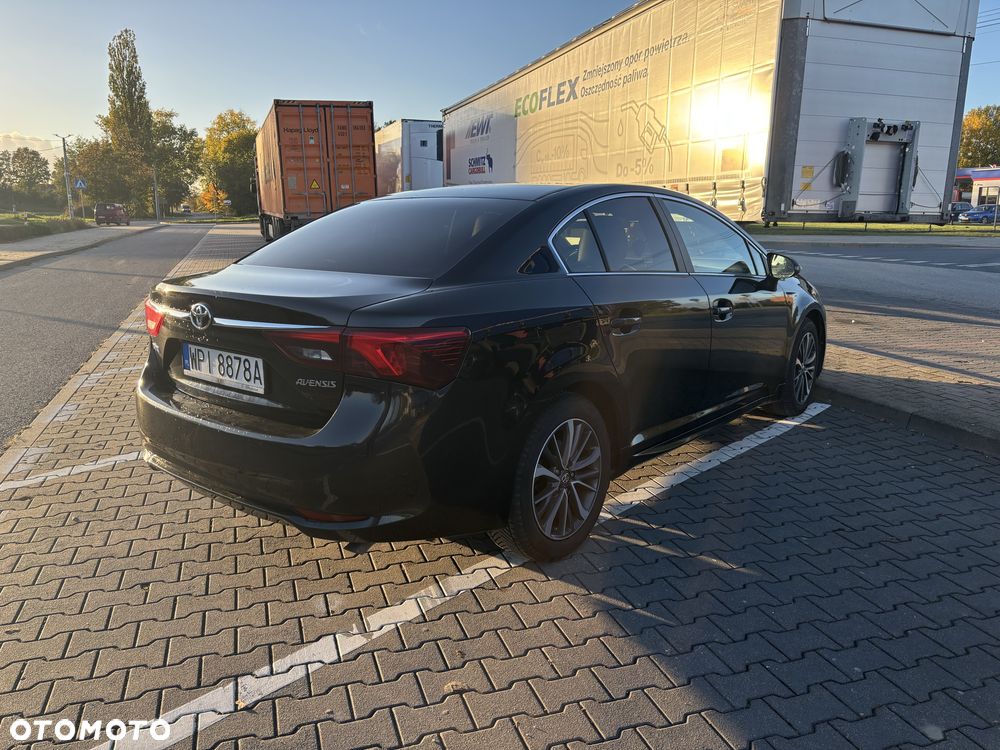 Toyota Avensis - 4