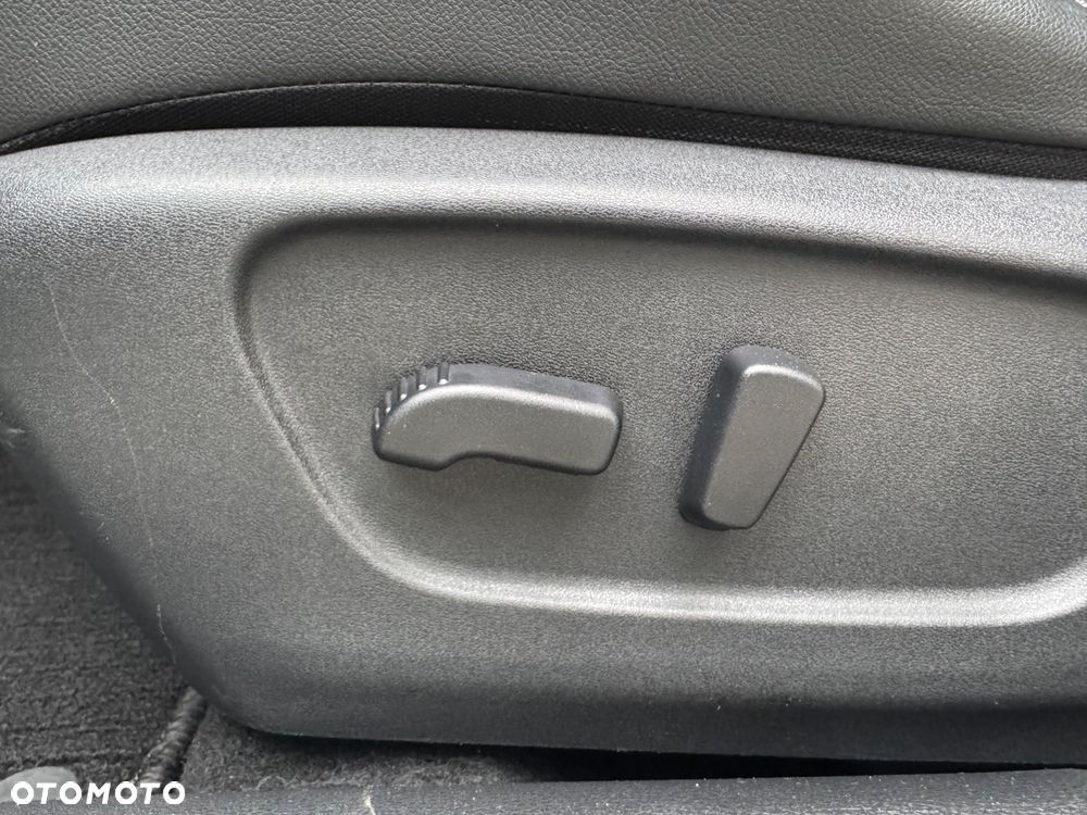 Nissan Qashqai 1.6 DCi TEKNA+ - 18