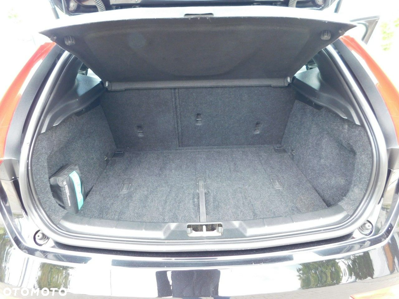 Volvo V40 - 23