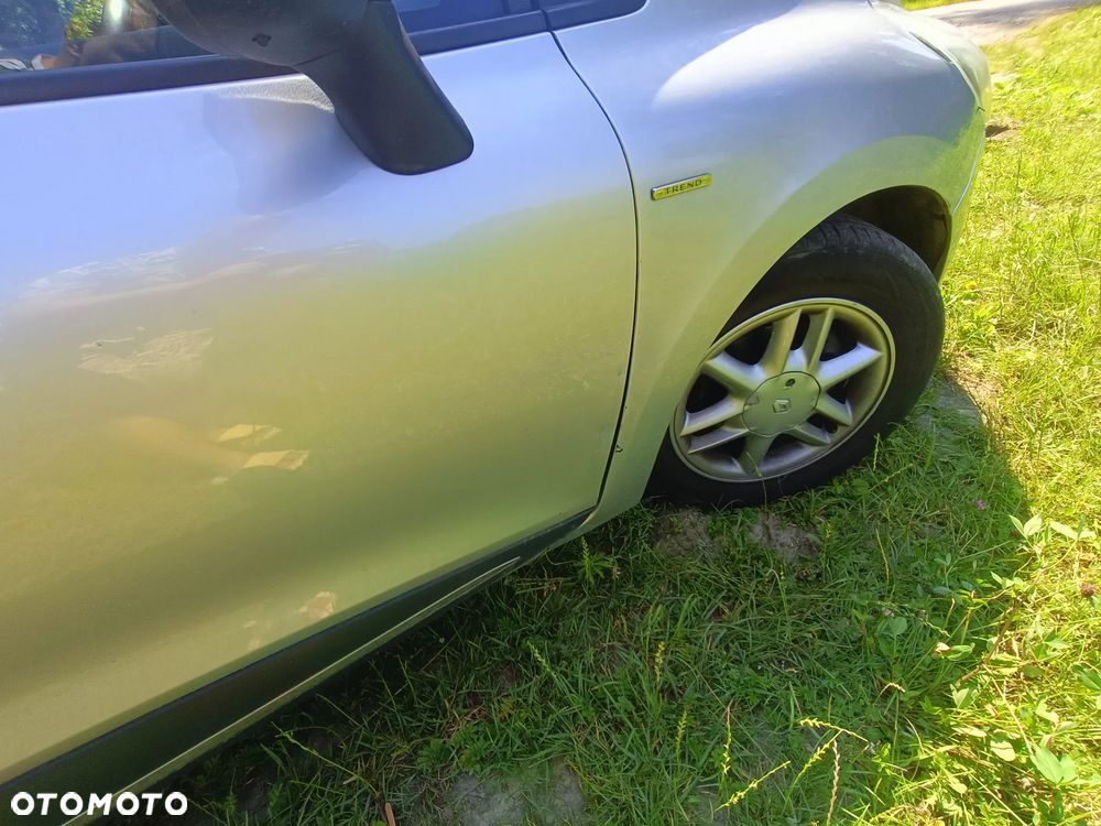 Renault Clio - 8