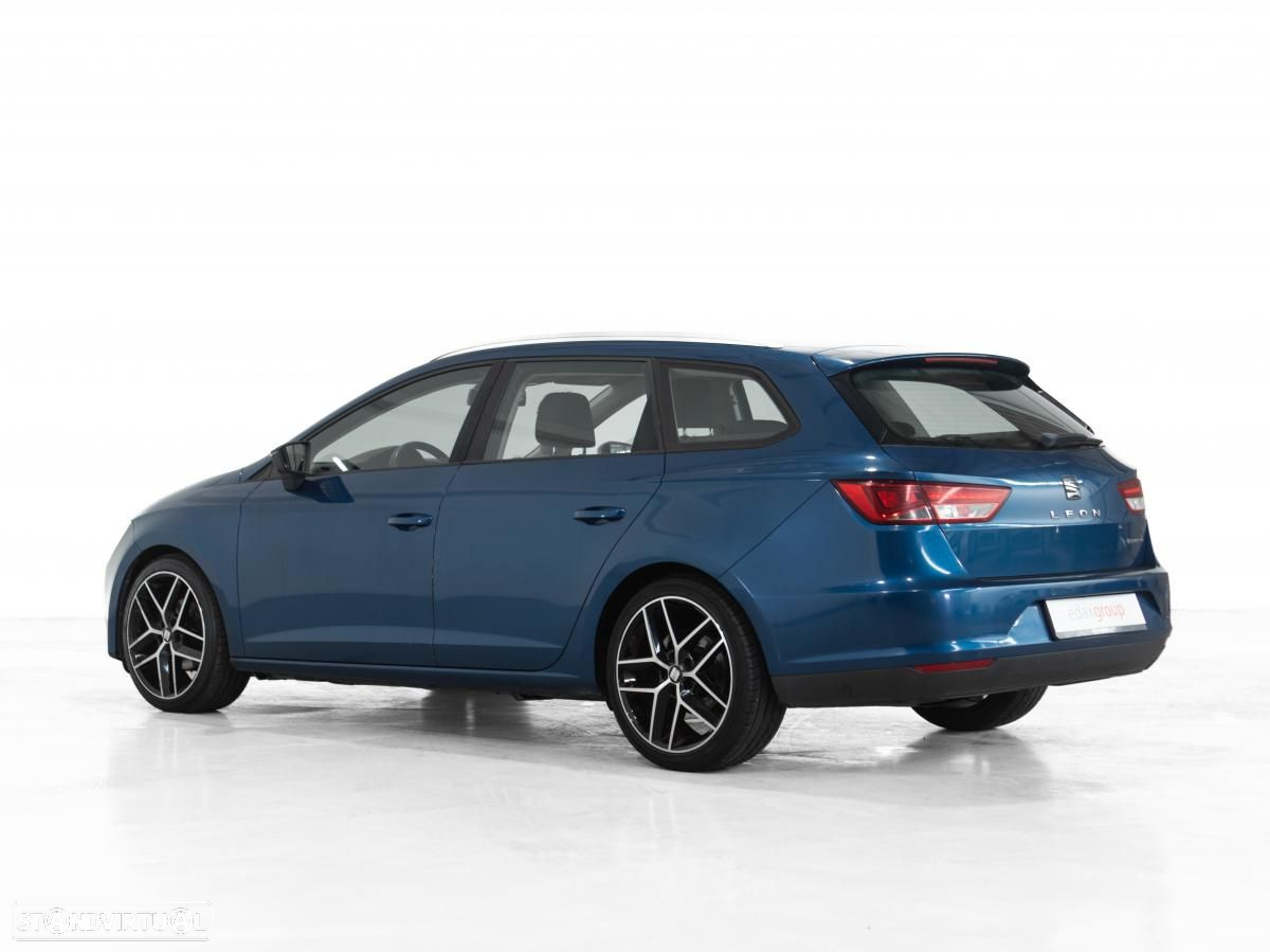 SEAT Leon ST 1.6 TDI Style Ecomotive - 4