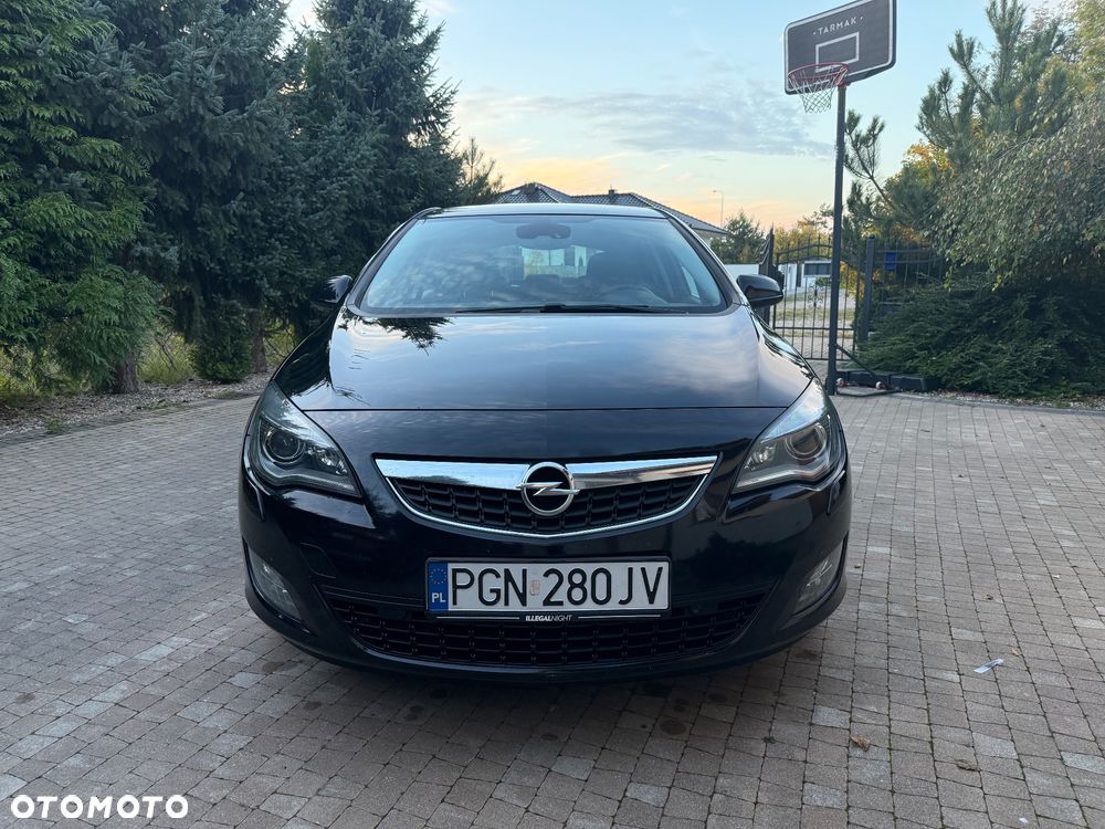 Opel Astra 2.0 CDTI Cosmo - 8