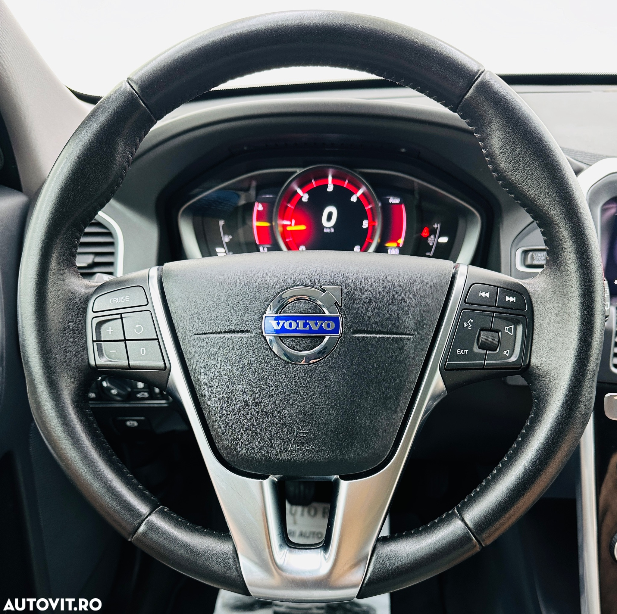 Volvo XC 60 - 36