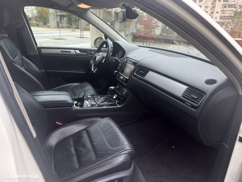 VW Touareg 3.0 TDI V6 Tiptronic - 7