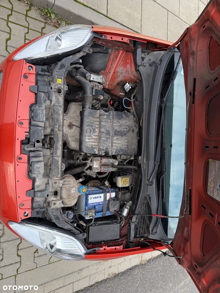 Fiat Punto 1.4 16V Dynamic - 17