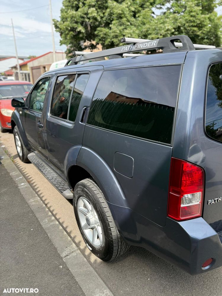 Nissan Pathfinder 2.5 dCi LE Plus - 4