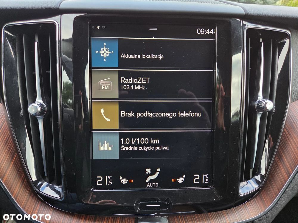 Volvo XC 60 D4 Momentum Pro - 32