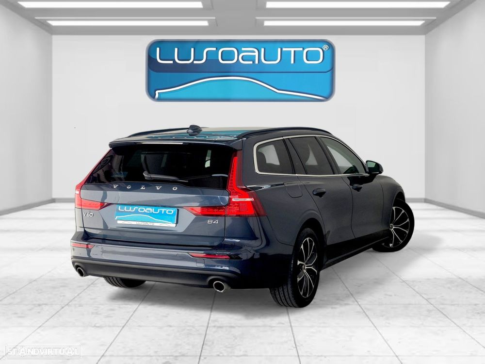Volvo V60 2.0 B4 Momentum Geartronic - 5