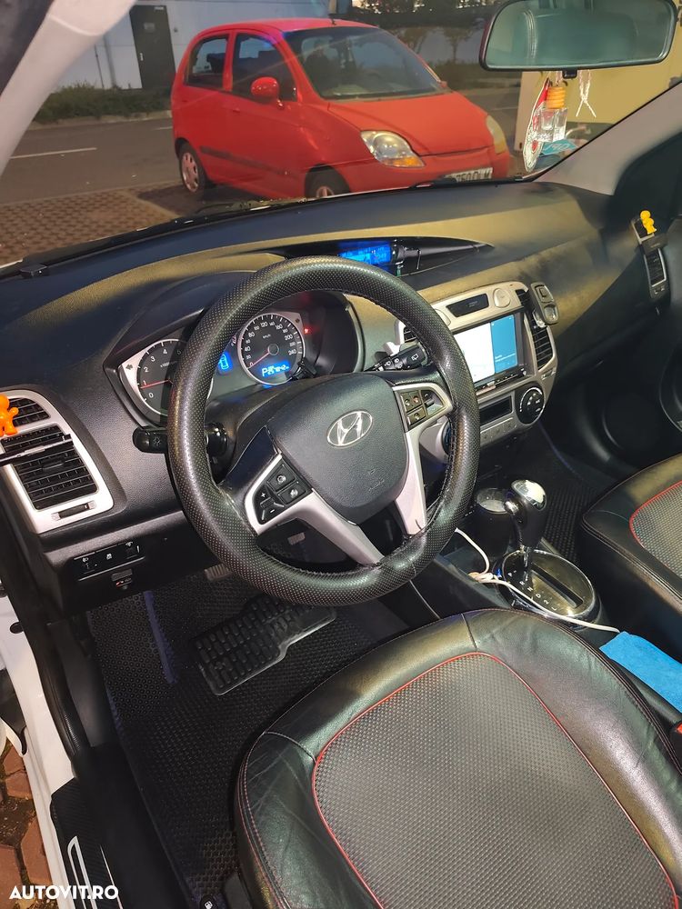 Hyundai i20 - 11