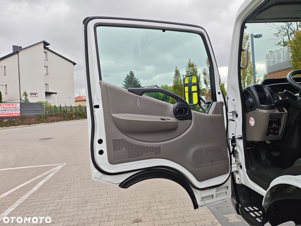 Renault Maxity - 24