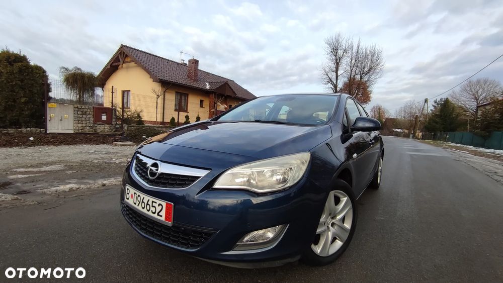 Opel Astra 1.4 Turbo 150 Jahre - 25