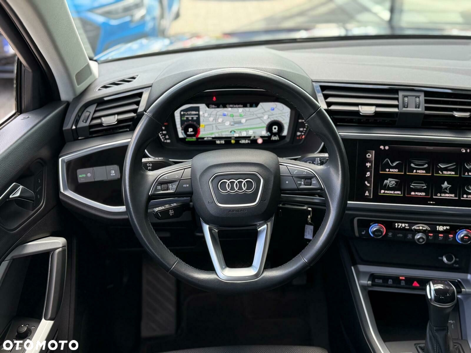 Audi Q3 - 18