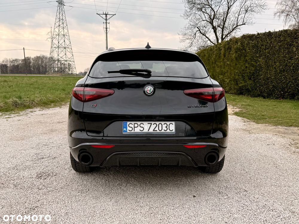 Alfa Romeo Stelvio 2.0 Turbo 16V AT8-Q4 Estrema - 8