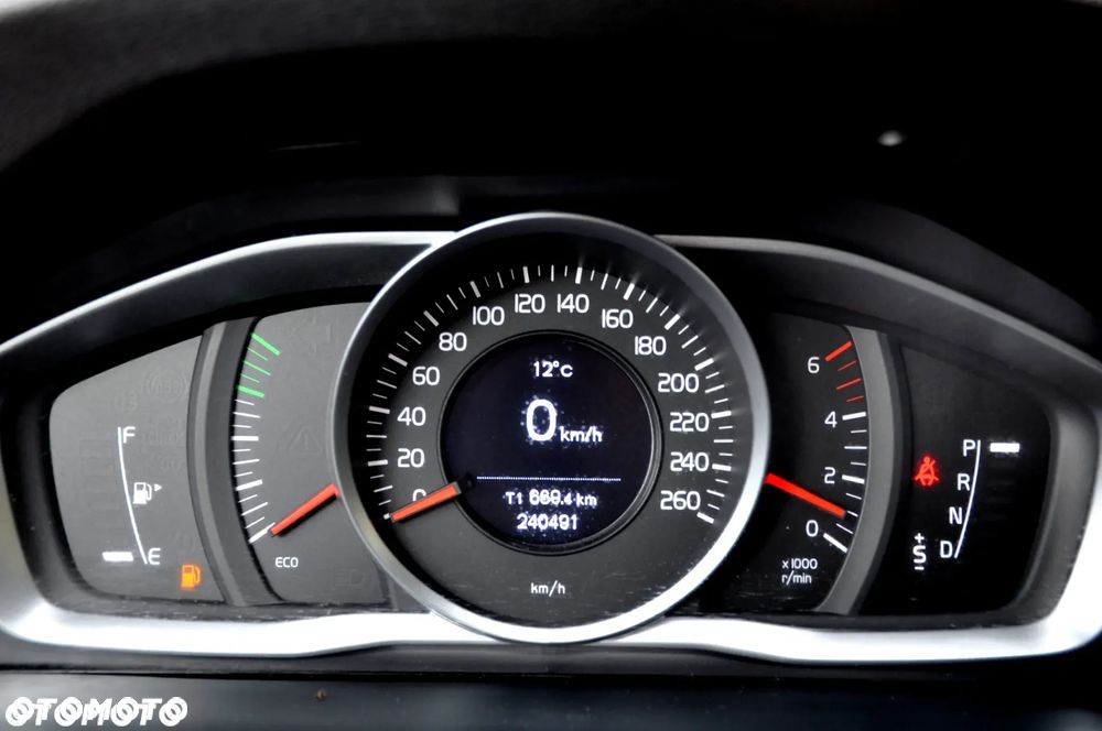 Volvo V60 D4 Drive-E Summum - 36