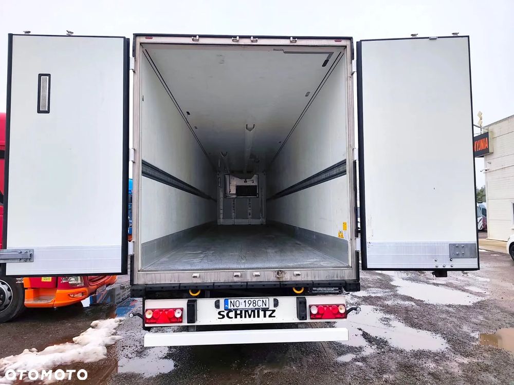 Schmitz Cargobull SKO 24 - 18