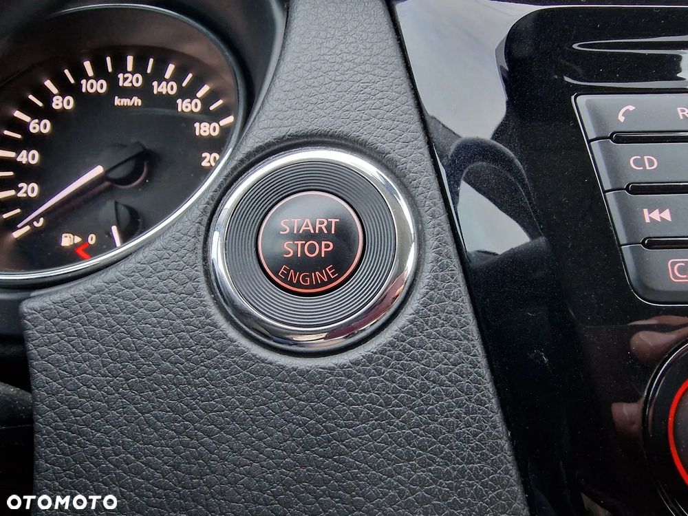 Nissan Qashqai 1.2 DIG-T N-Connecta - 37