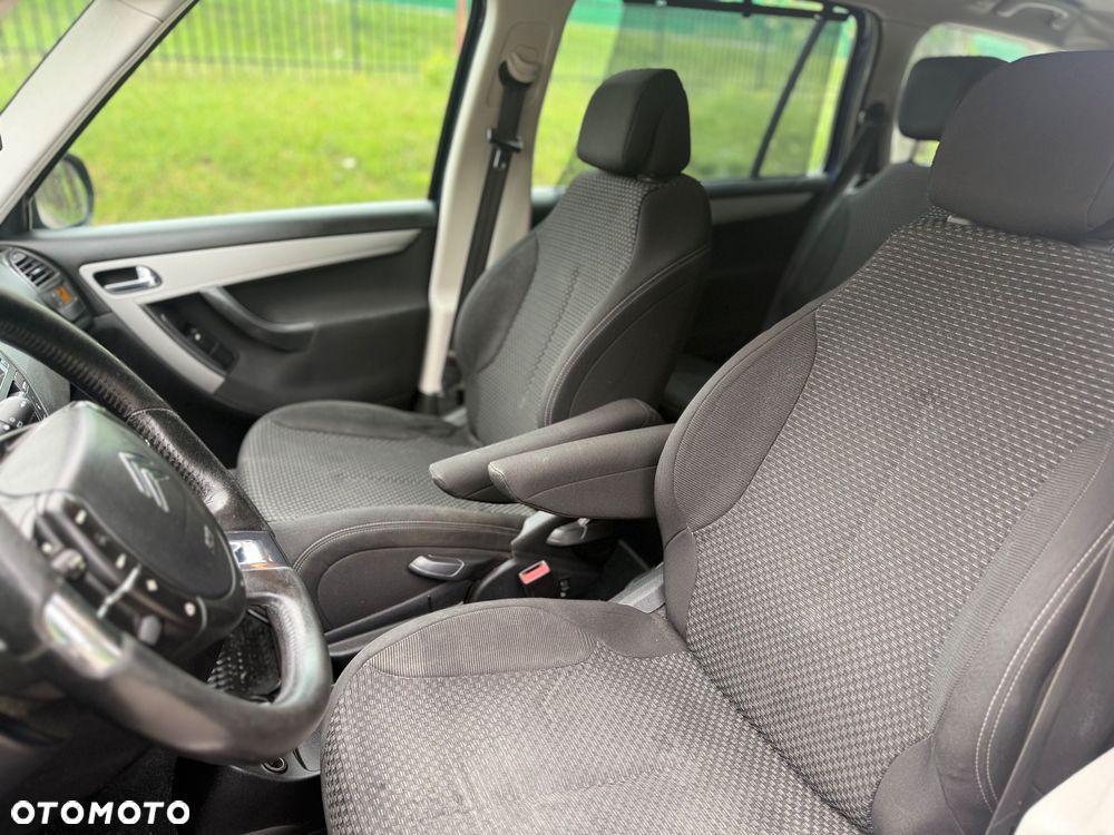 Citroën C4 Grand Picasso 1.8i SX - 19