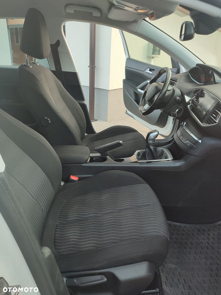 Peugeot 308 1.6 HDi Active - 16
