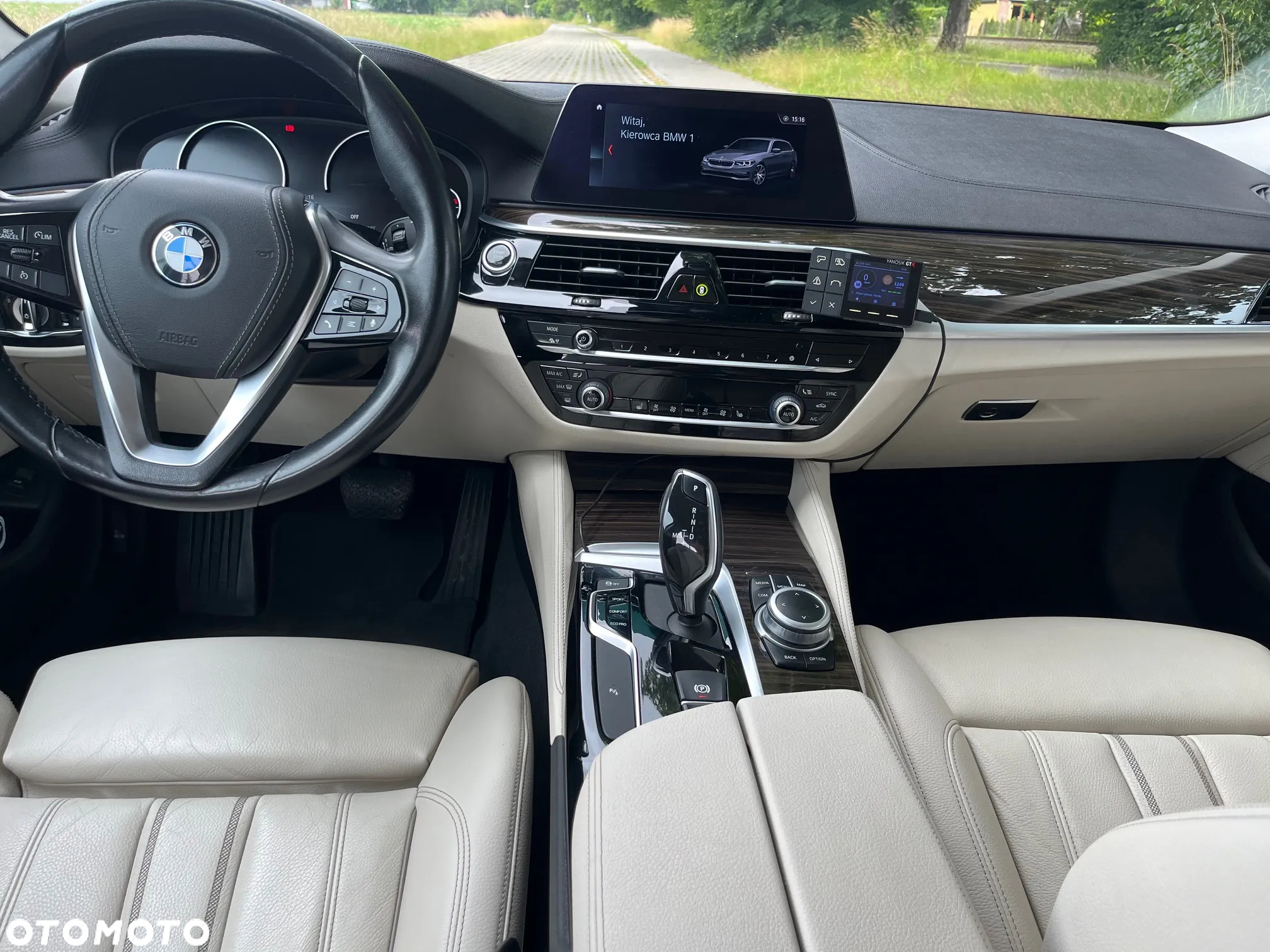 BMW Seria 5 520d xDrive Luxury Line - 9