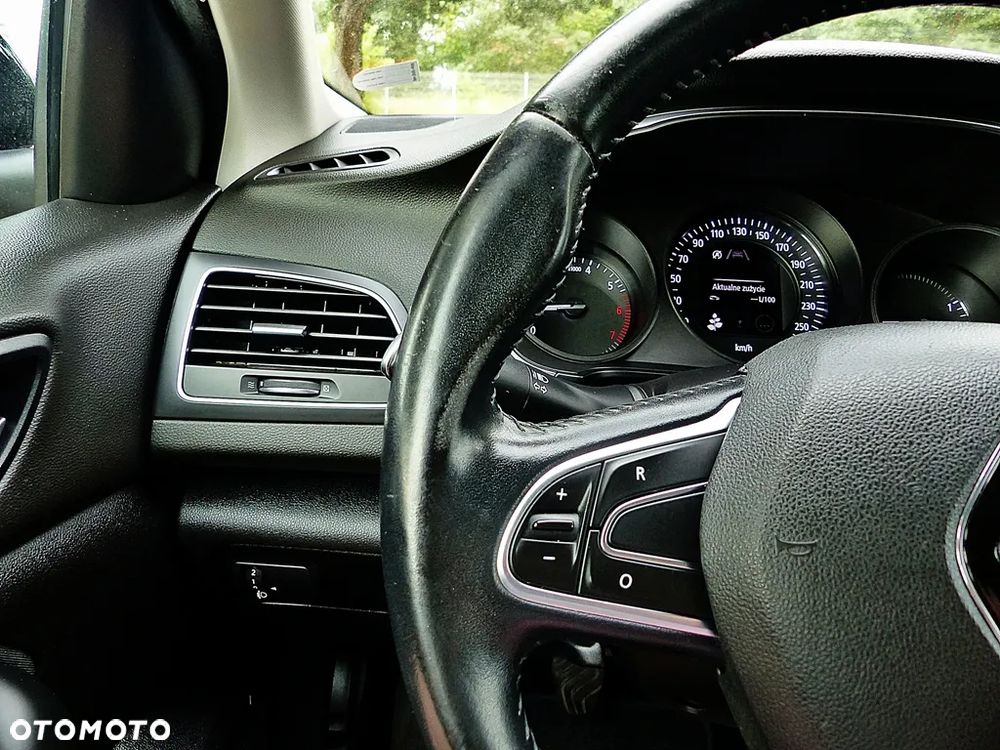 Renault Megane 1.3 TCe FAP Limited - 31