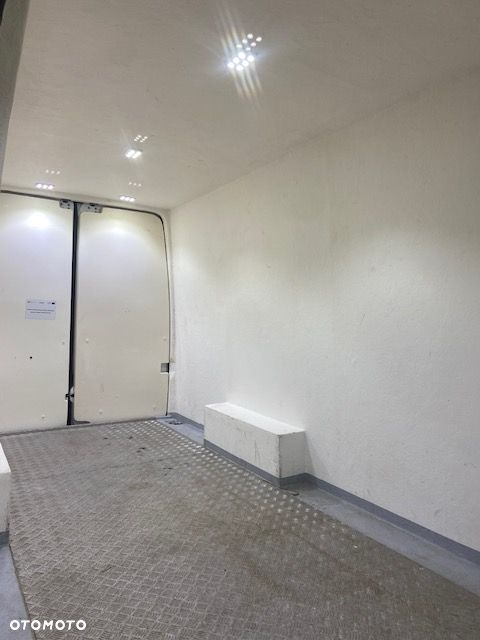 Mercedes-Benz SPRINTER - 8