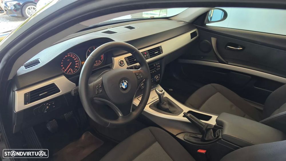 BMW 320 d Coupe - 7