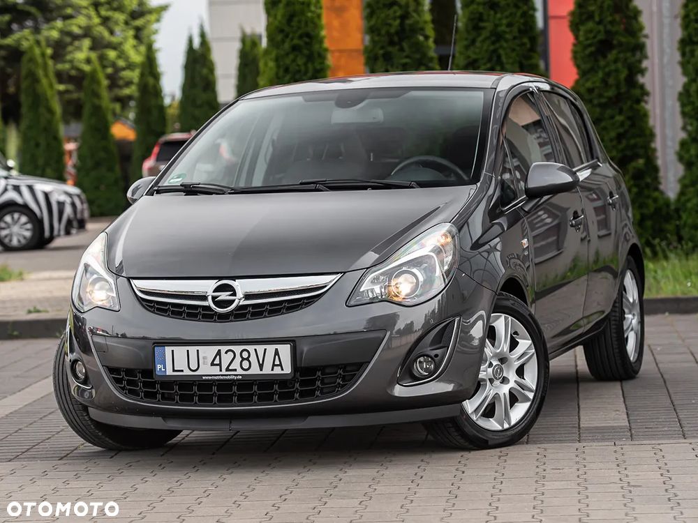 Opel Corsa 1.4 16V Innovation - 12